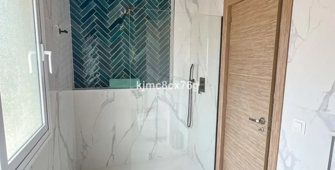 Sale of detached villa in Riviera del Sol 29