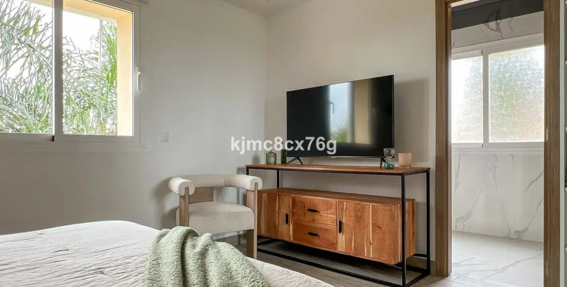 Sale of detached villa in Riviera del Sol 32