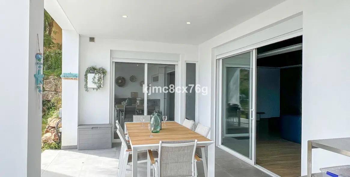 Sale of detached villa in Riviera del Sol 58