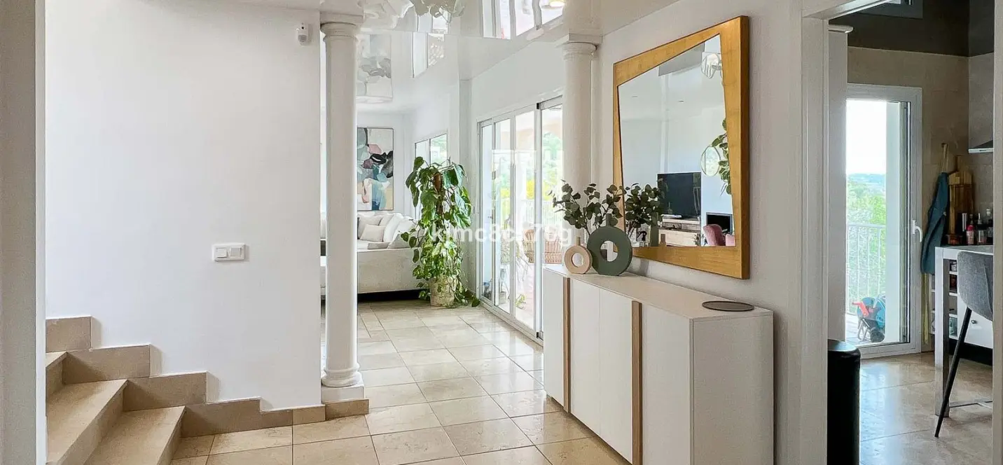 Sale of detached villa in Riviera del Sol 4