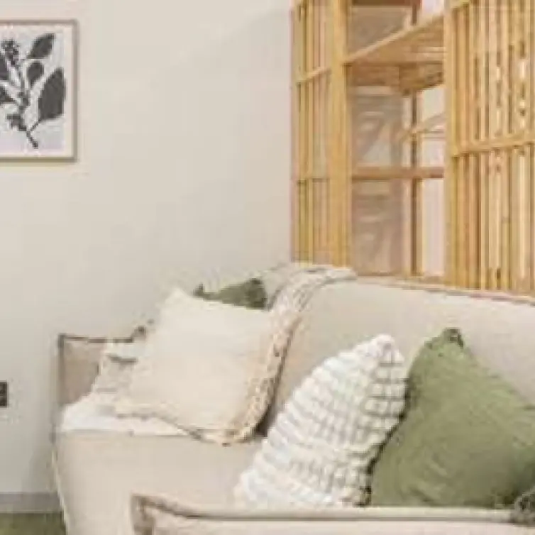 Sale of apartment complex in Capuchinos