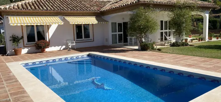 Venta de villa independiente en Mijas 0