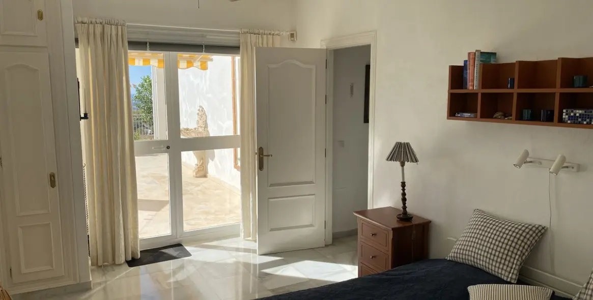 Sale of detached villa in Mijas 9