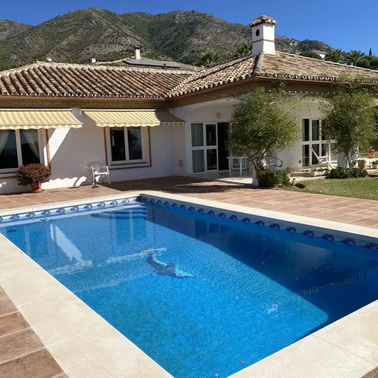 Sale of detached villa in Mijas
