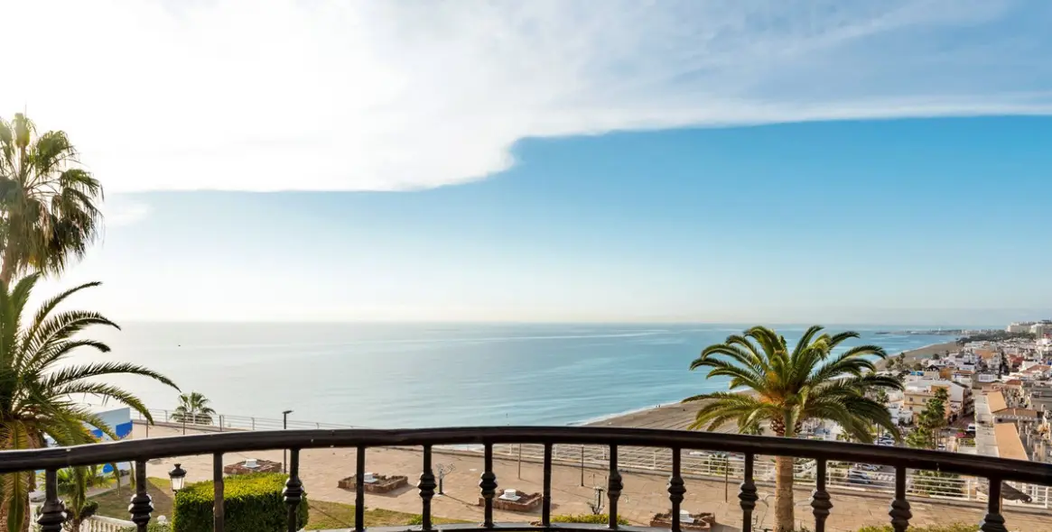 Sale of middle floor apartment in Torremolinos 18