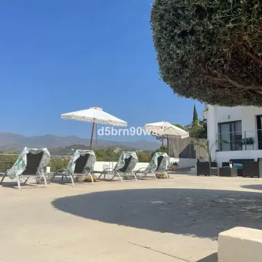 Продажа  отдельно стоящей виллы в Estepona