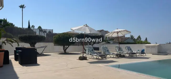 Продажа  отдельно стоящей виллы в Estepona 1