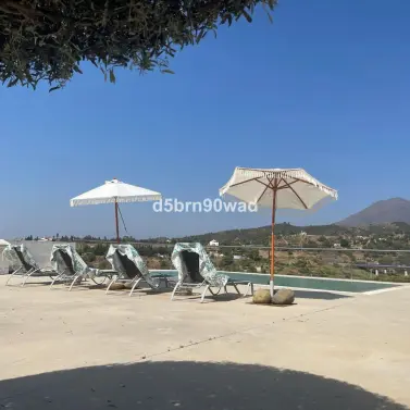 Продажа  отдельно стоящей виллы в Estepona