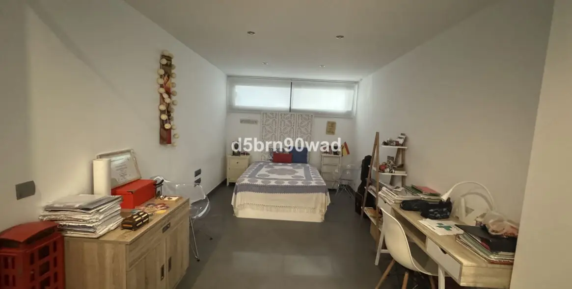 Продажа  отдельно стоящей виллы в Estepona 21