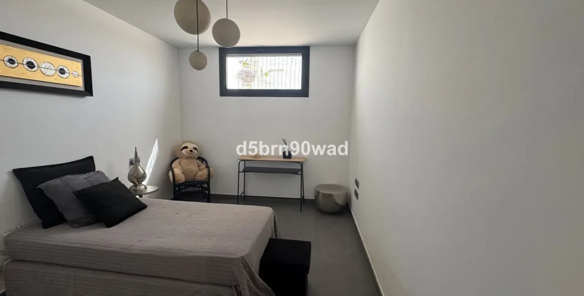 Продажа  отдельно стоящей виллы в Estepona 22