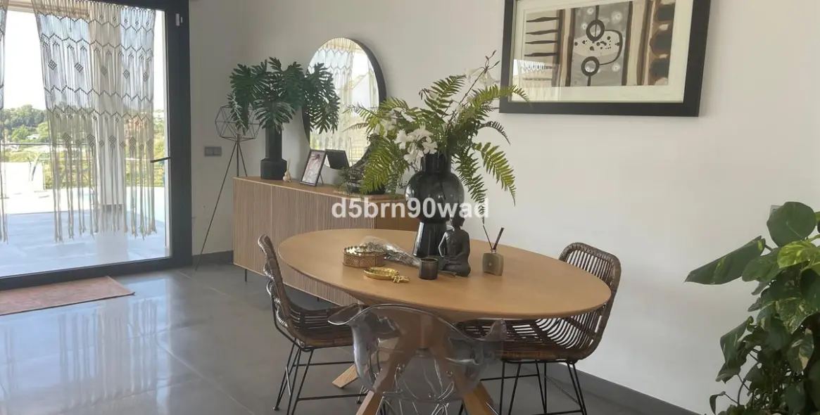 Продажа  отдельно стоящей виллы в Estepona 35