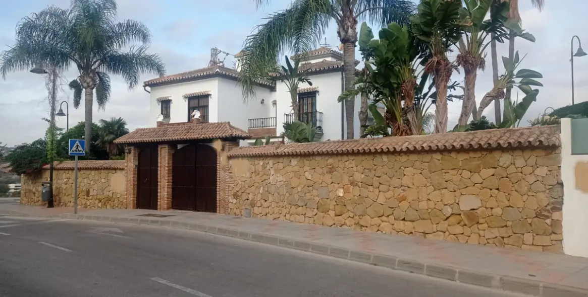 Venta de villa independiente en Mijas 1