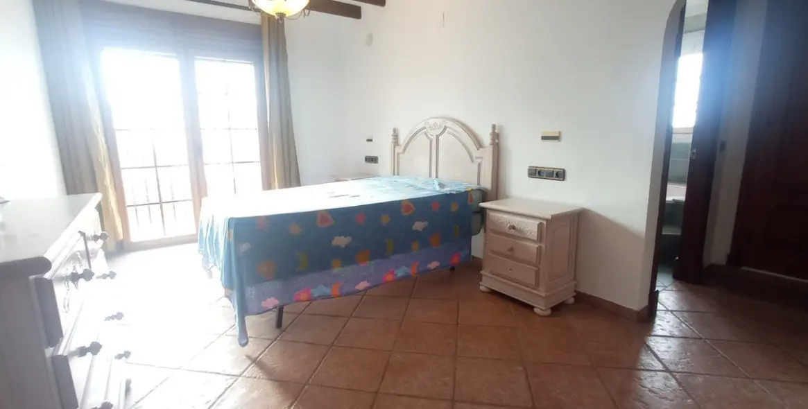 Продажа  отдельно стоящей виллы в Mijas 34