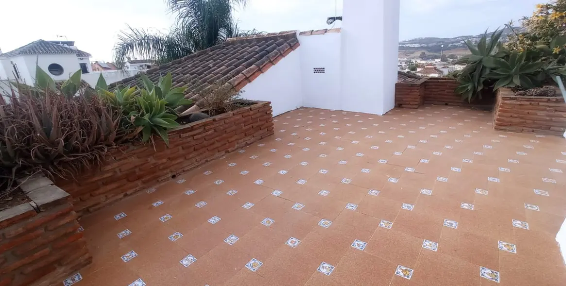 Продажа  отдельно стоящей виллы в Mijas 48