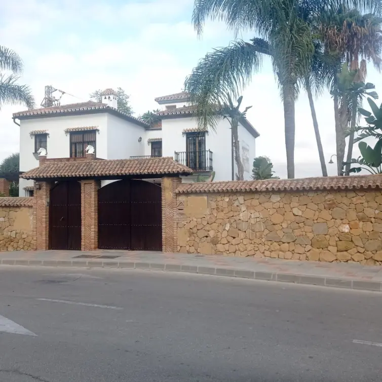 Sale of detached villa in Mijas