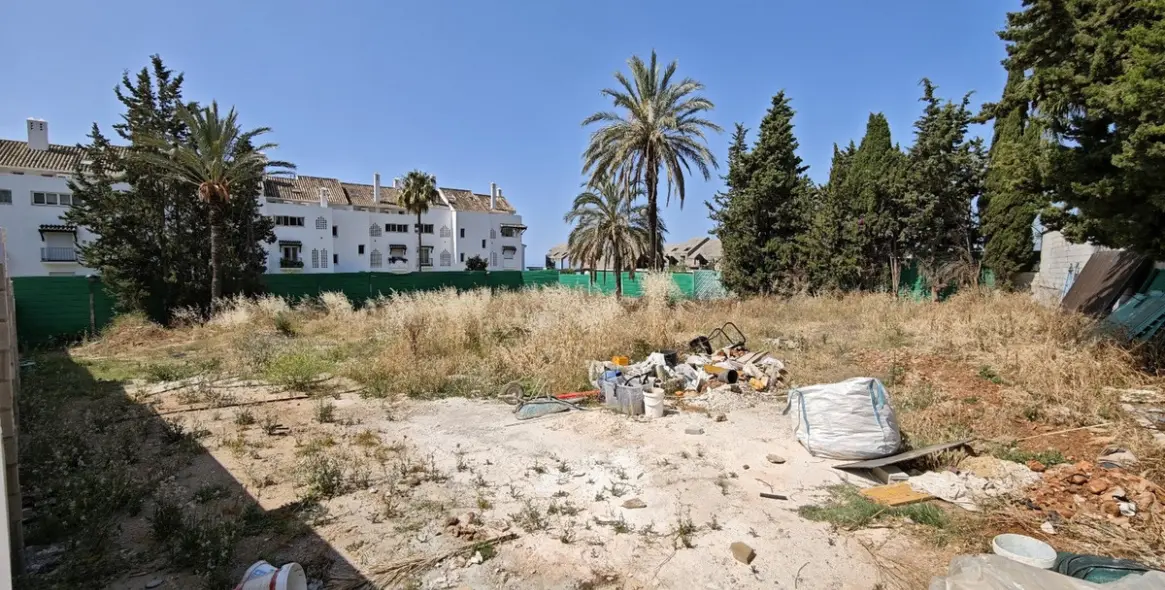 Продажа  жилого участка в Marbella 3