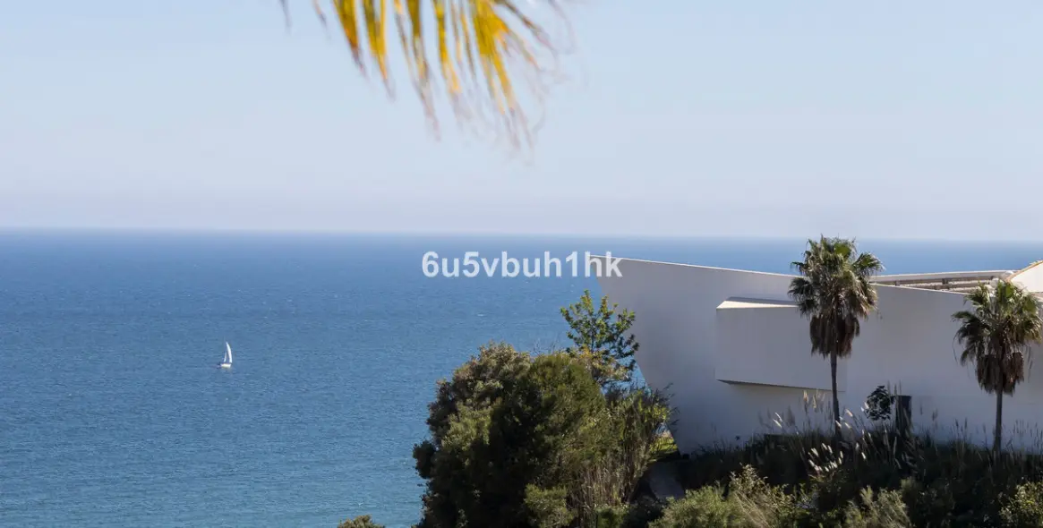 Sale of penthouse in Benalmadena 28