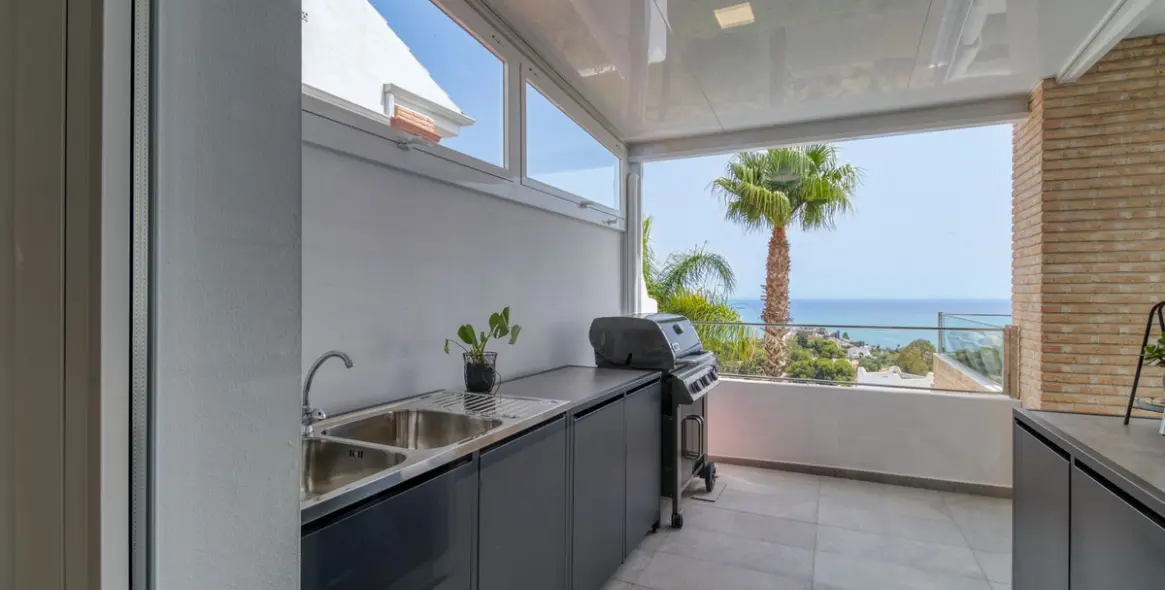 Продажа  отдельно стоящей виллы в Torremuelle 24