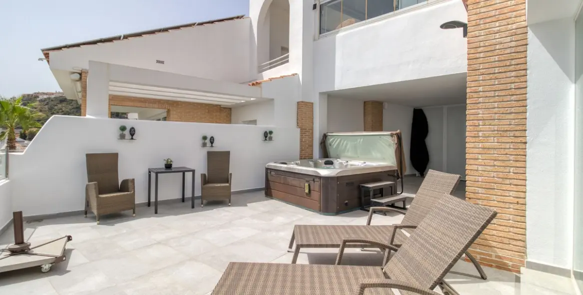 Продажа  отдельно стоящей виллы в Torremuelle 26