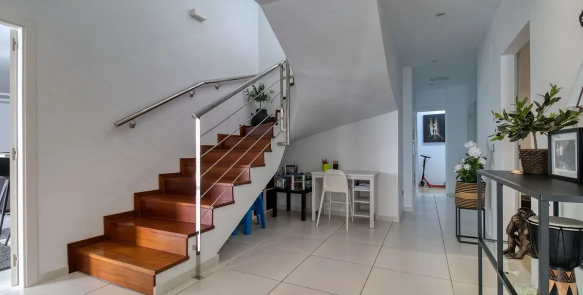 Продажа  отдельно стоящей виллы в Torremuelle 30