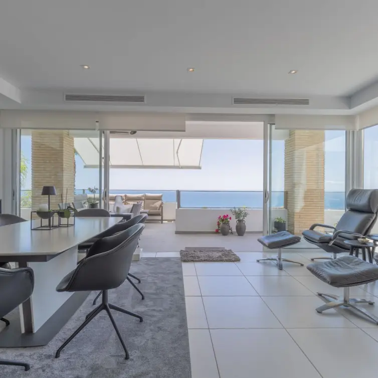 Sale of detached villa in Torremuelle