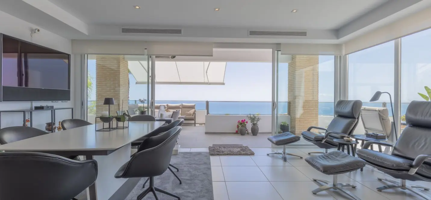 Sale of detached villa in Torremuelle 1