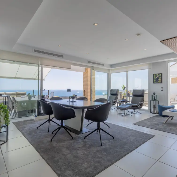 Sale of detached villa in Torremuelle
