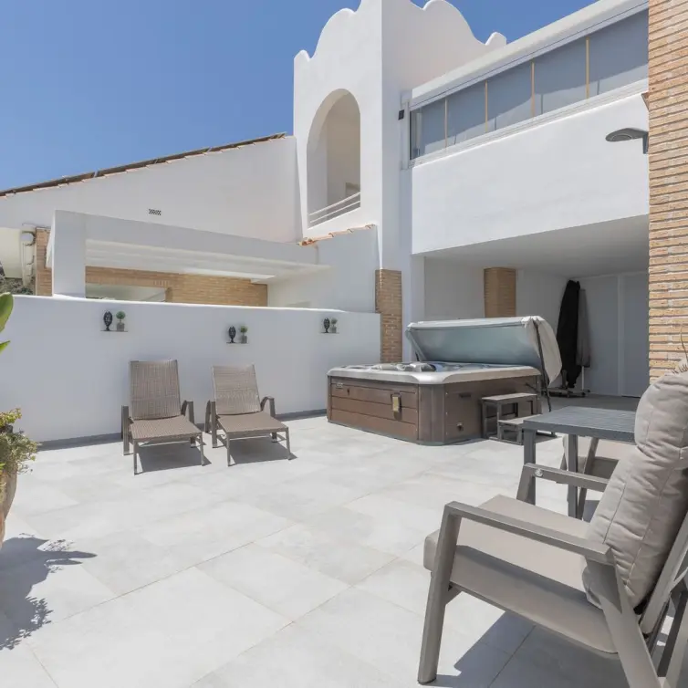 Sale of detached villa in Torremuelle