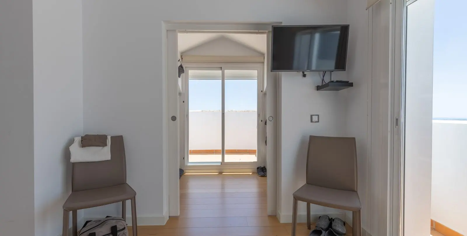 Sale of detached villa in Torremuelle 17
