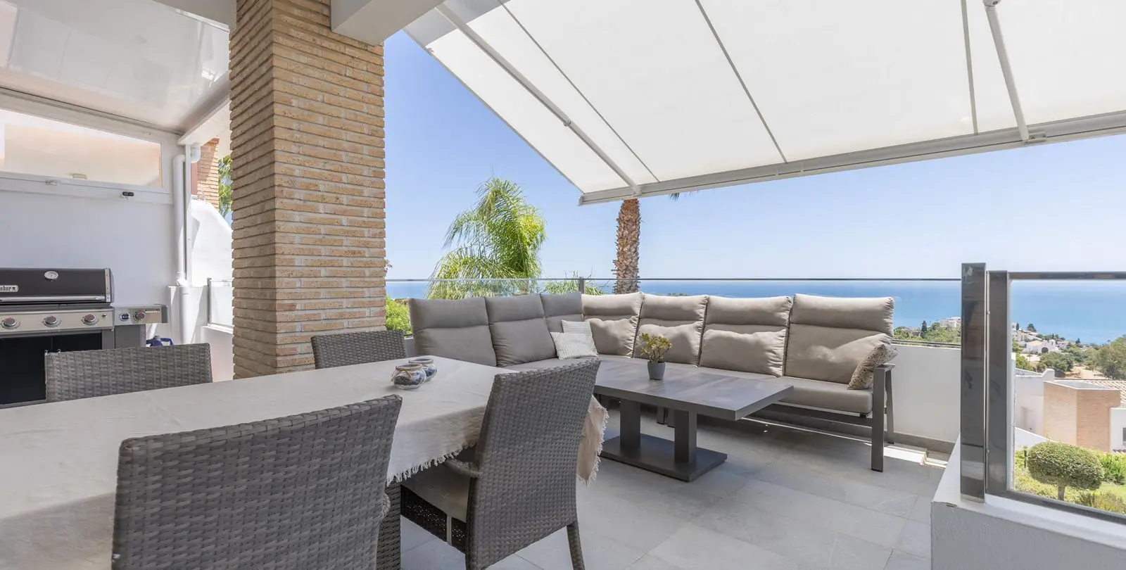 Sale of detached villa in Torremuelle 33