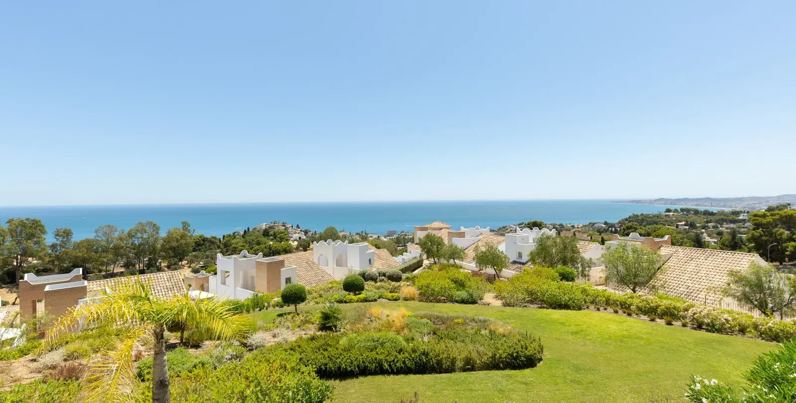 Sale of detached villa in Torremuelle 42