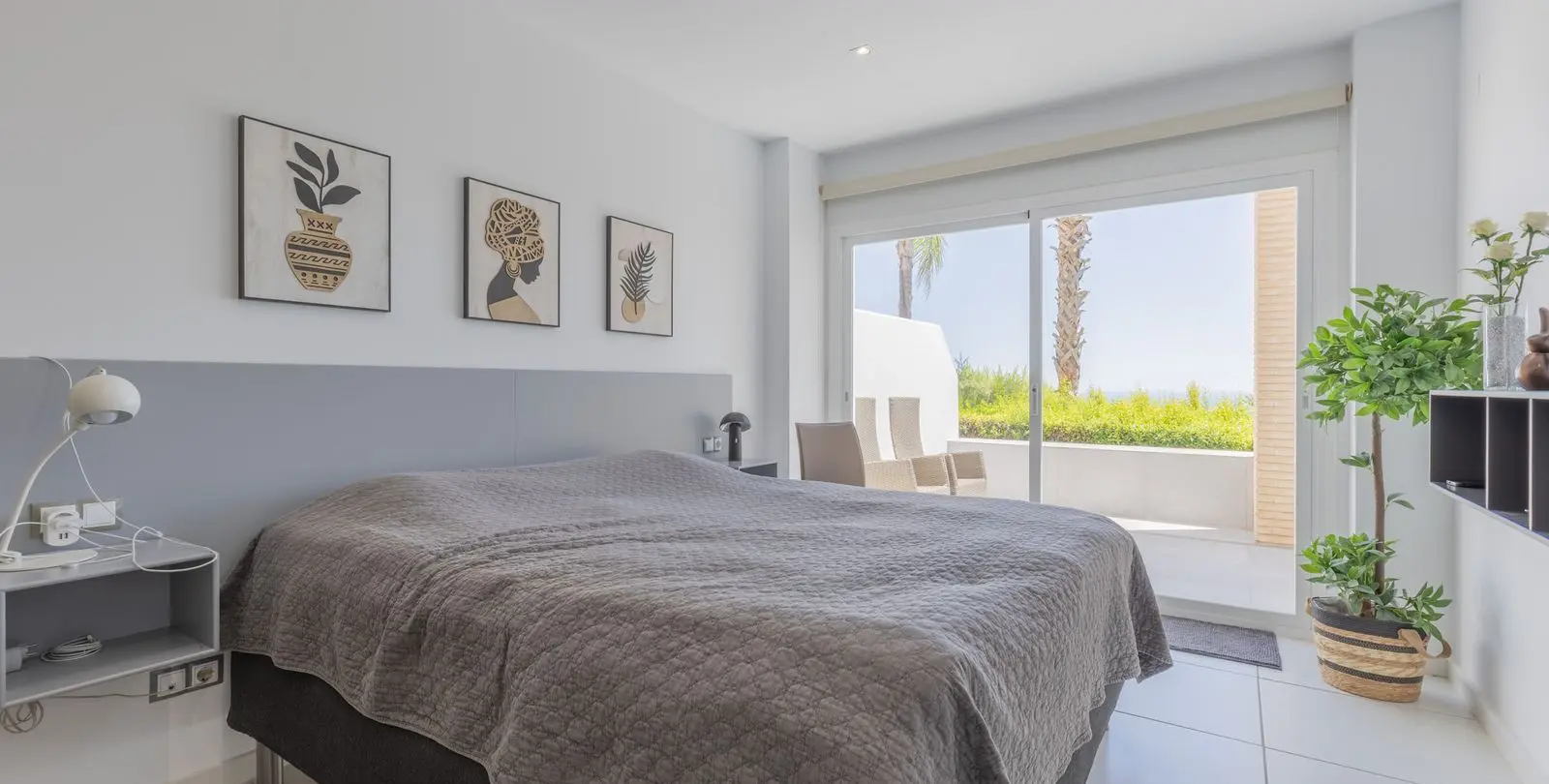 Sale of detached villa in Torremuelle 53
