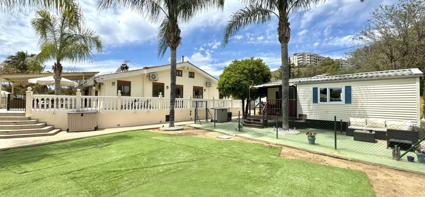 Venta de finca - cortijo en Mijas 0