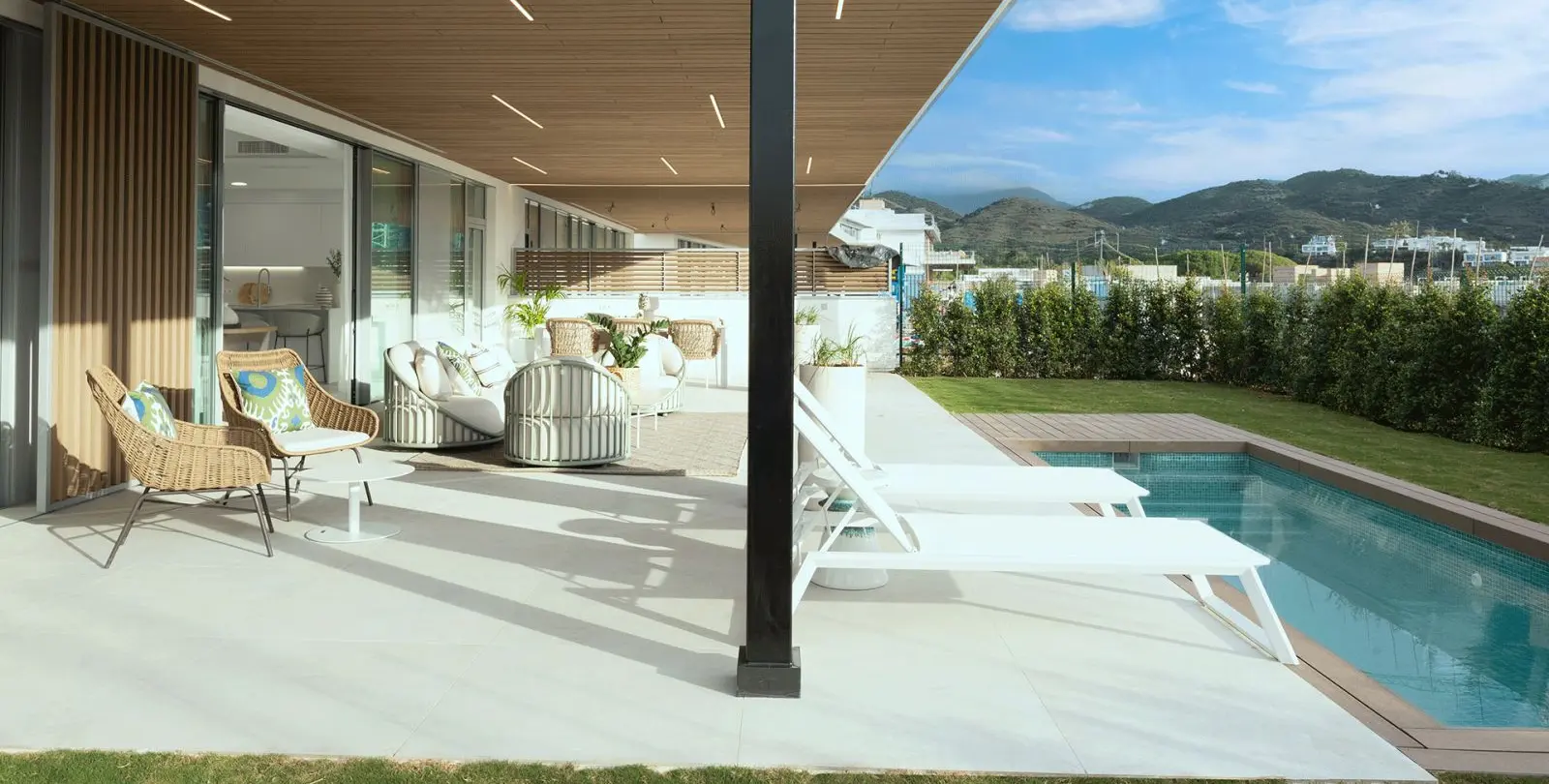 Sale of penthouse duplex in Marbella 2