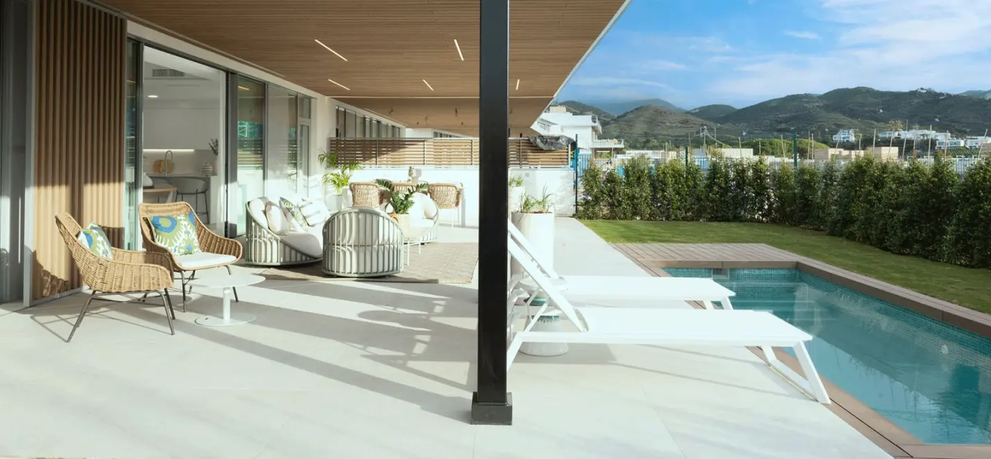 Продажа двухуровневого пентхауса в Marbella 1