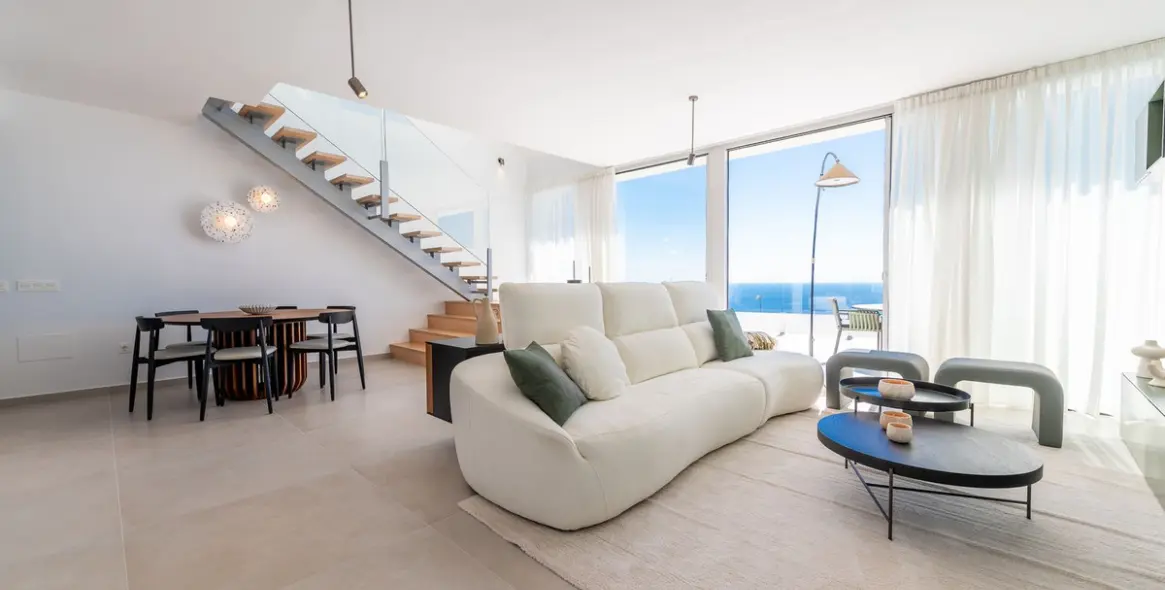 Sale of penthouse duplex in Benalmadena 2