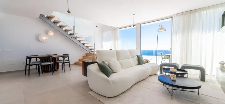 Sale of penthouse duplex in Benalmadena 1