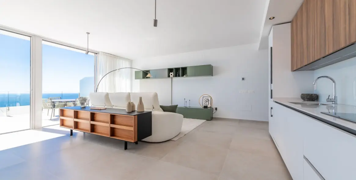 Sale of penthouse duplex in Benalmadena 4