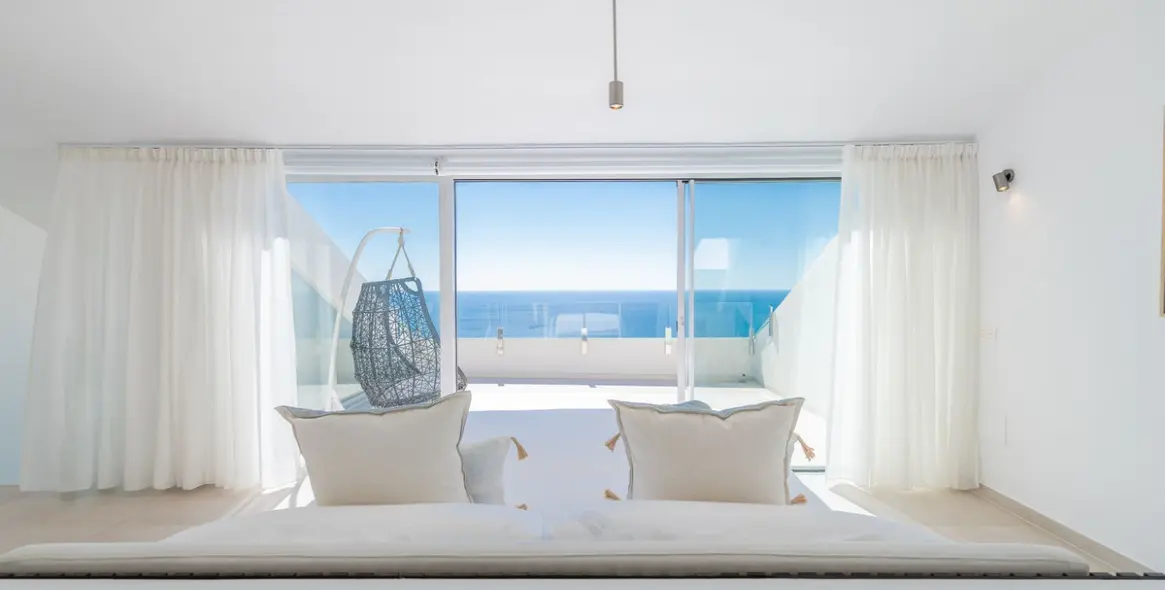 Sale of penthouse duplex in Benalmadena 11