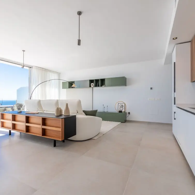 Продажа двухуровневого пентхауса в Benalmadena