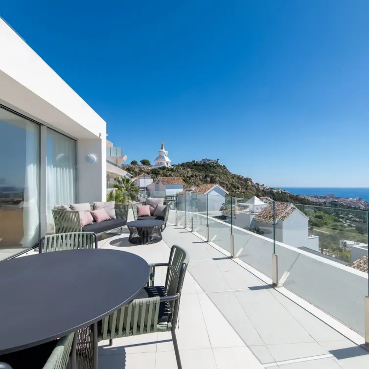 Продажа двухуровневого пентхауса в Benalmadena