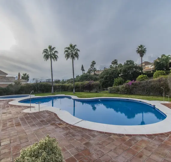 Продажа дома на две семьи в Santa Clara