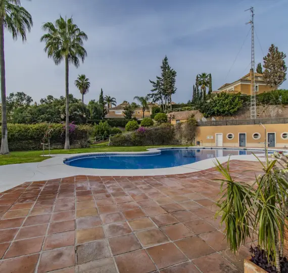 Продажа дома на две семьи в Santa Clara