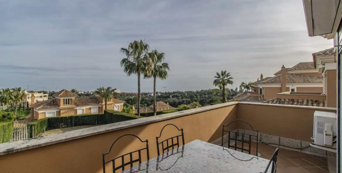 Sale of semi-detached house in Santa Clara 2