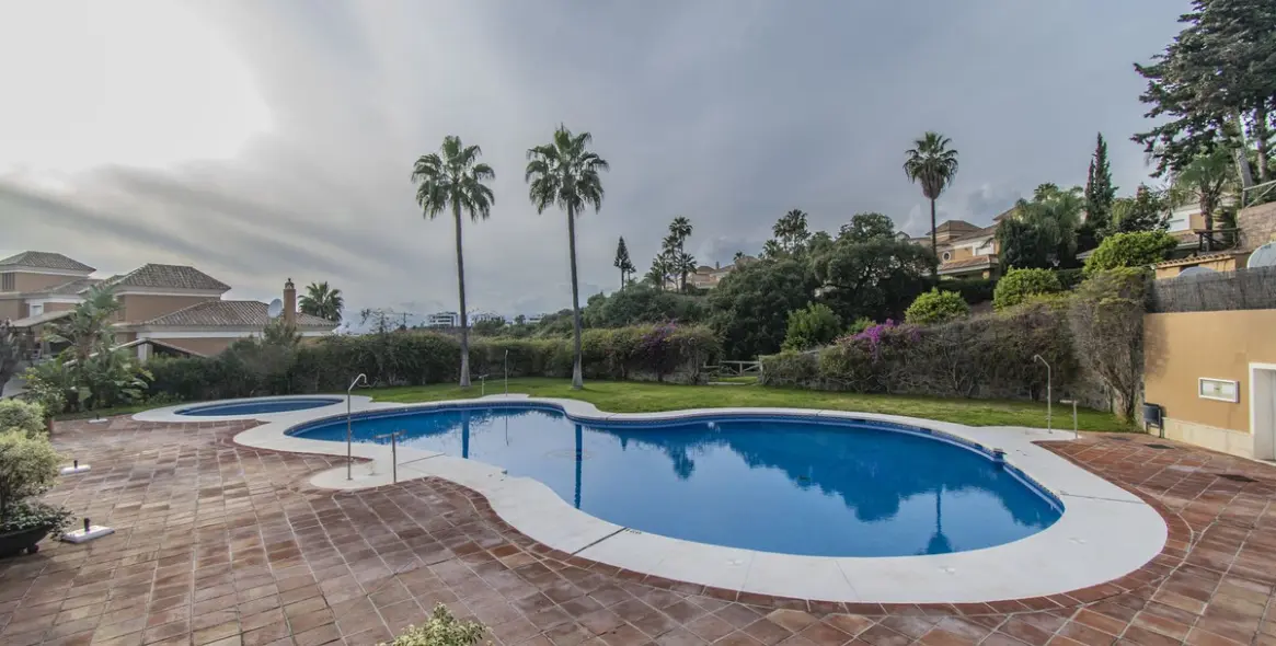 Sale of semi-detached house in Santa Clara 3