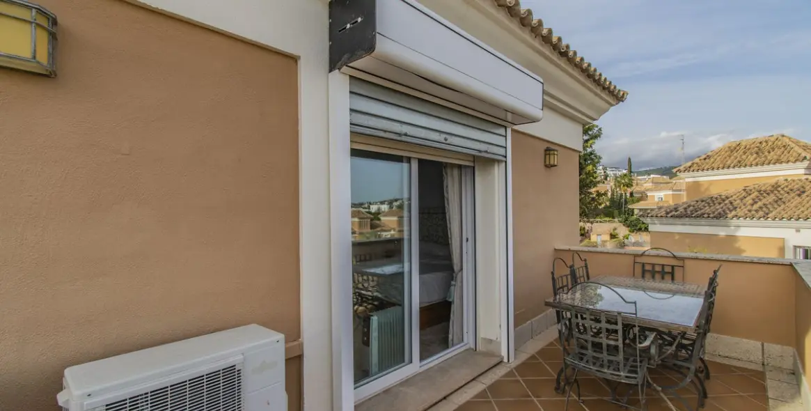 Sale of semi-detached house in Santa Clara 9