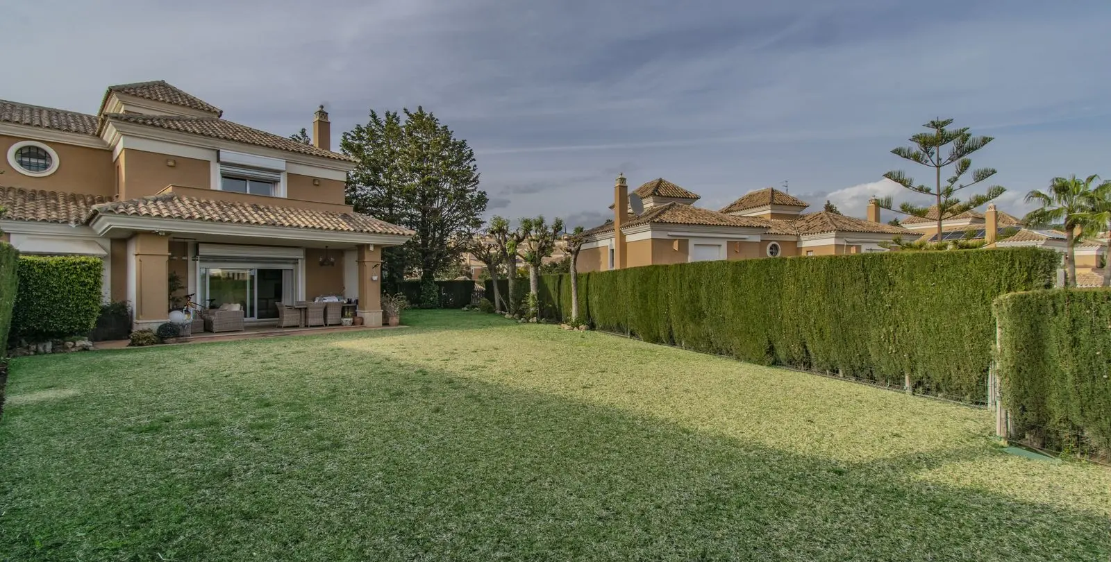 Venta de casa pareada en Santa Clara 1