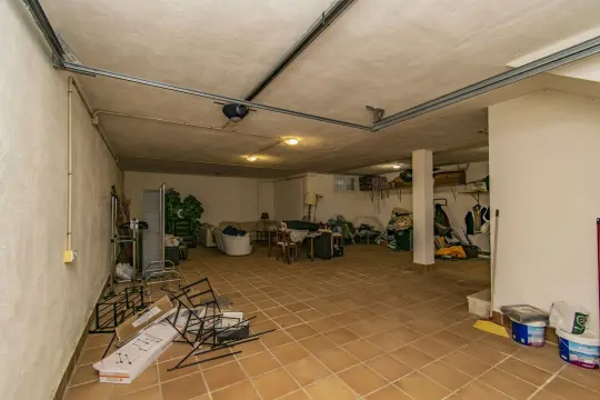 Image 8 thumb