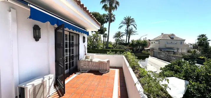 Oтдельно стоящая вилла R5046493 1