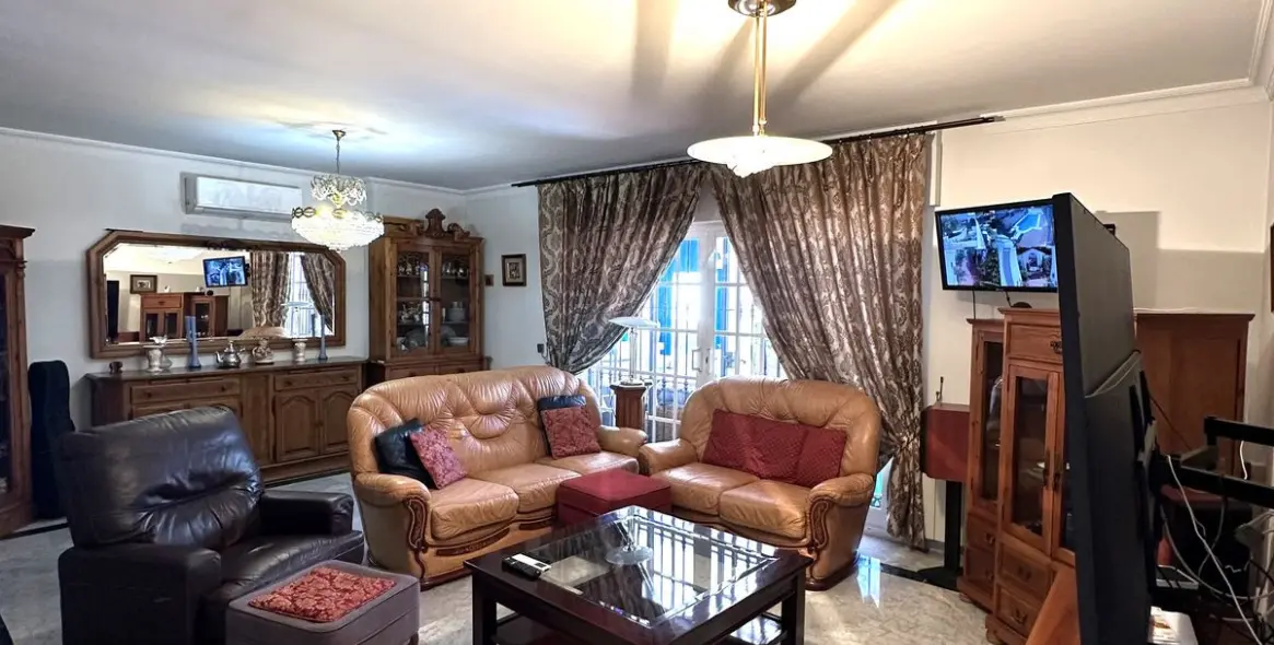 Продажа  отдельно стоящей виллы в San Pedro de Alcántara (район San Pedro de Alcántara) 3